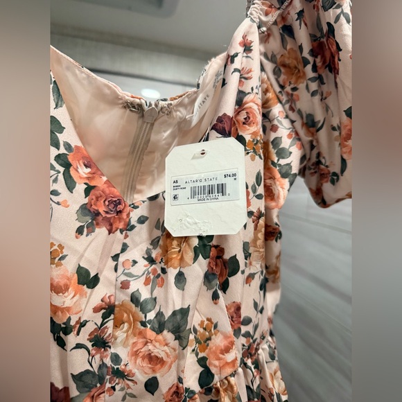 Altar’d State Floral Puff Sleeve Dress - Picture 4 of 5